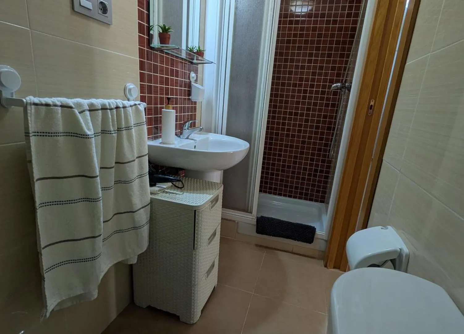 Atico Mediterraneo Con Terraza Y Solarium En El Centro Y A Un Paso Del Mar En Rincon De La Victoria