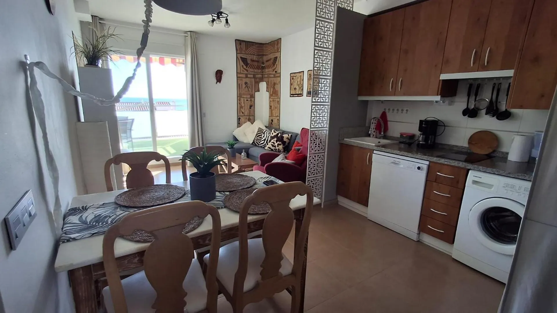 Atico Mediterraneo Con Terraza Y Solarium En El Centro Y A Un Paso Del Mar En Rincón de la Victoria Spanien